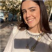 Estudiante de segundo de carrera (Relaciones Internacionales en la Pablo de Olavide, Sevilla).